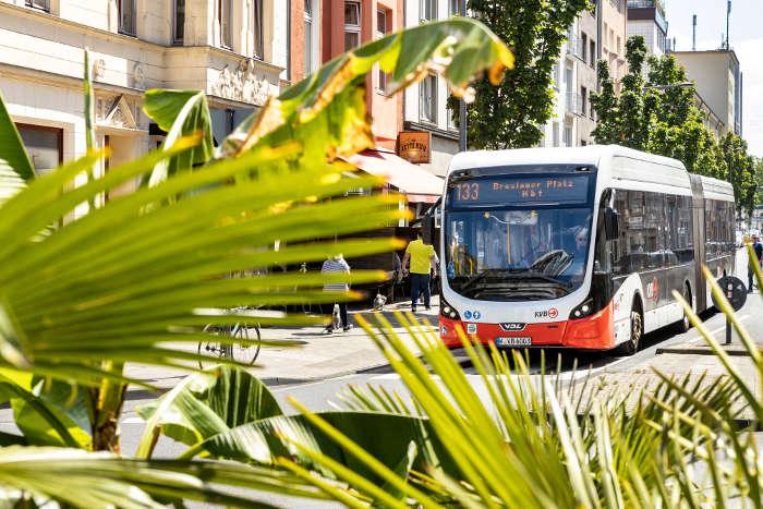 E-Bus auf der Bonner Strae