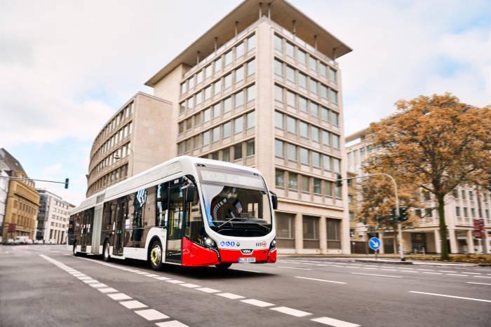 E-Bus auf der Tunisstrasse