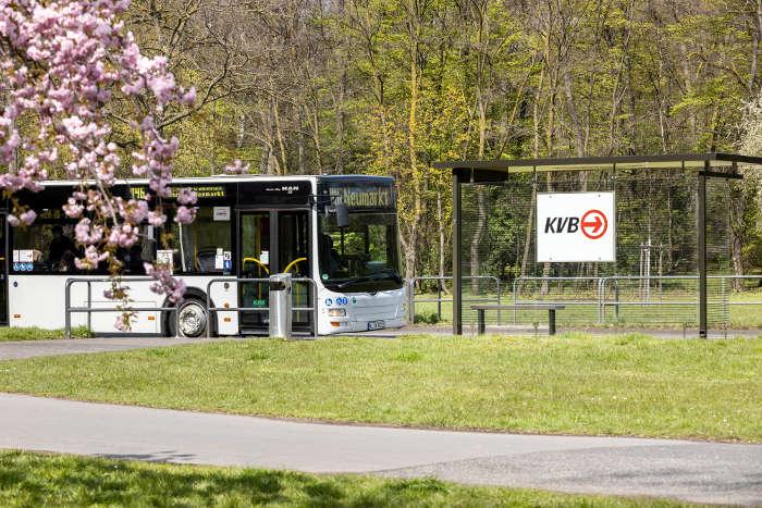 Bus im Universitts-Areal