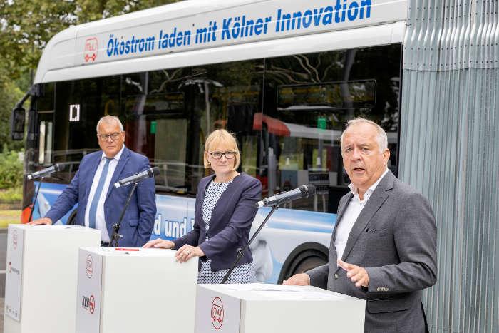 Steinkamp, Haaks und Hermann bei der PRessekonferenz